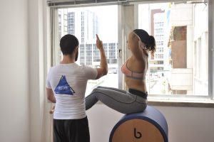 Mobilidade da coluna e prática de pilates